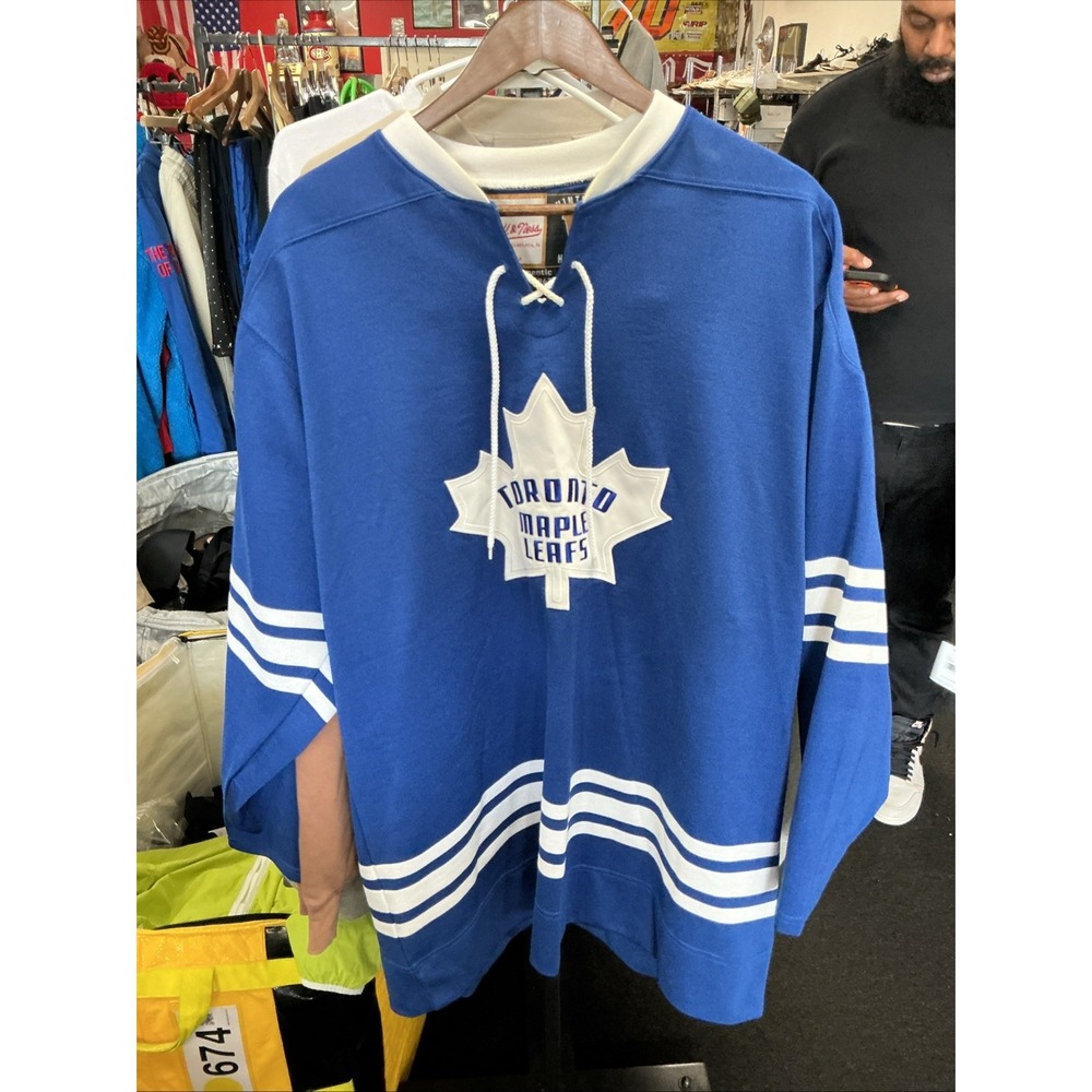 Authentic  Vintage Toronto Maple Leafs 1966-67 Jersey Size  52, New/no tags